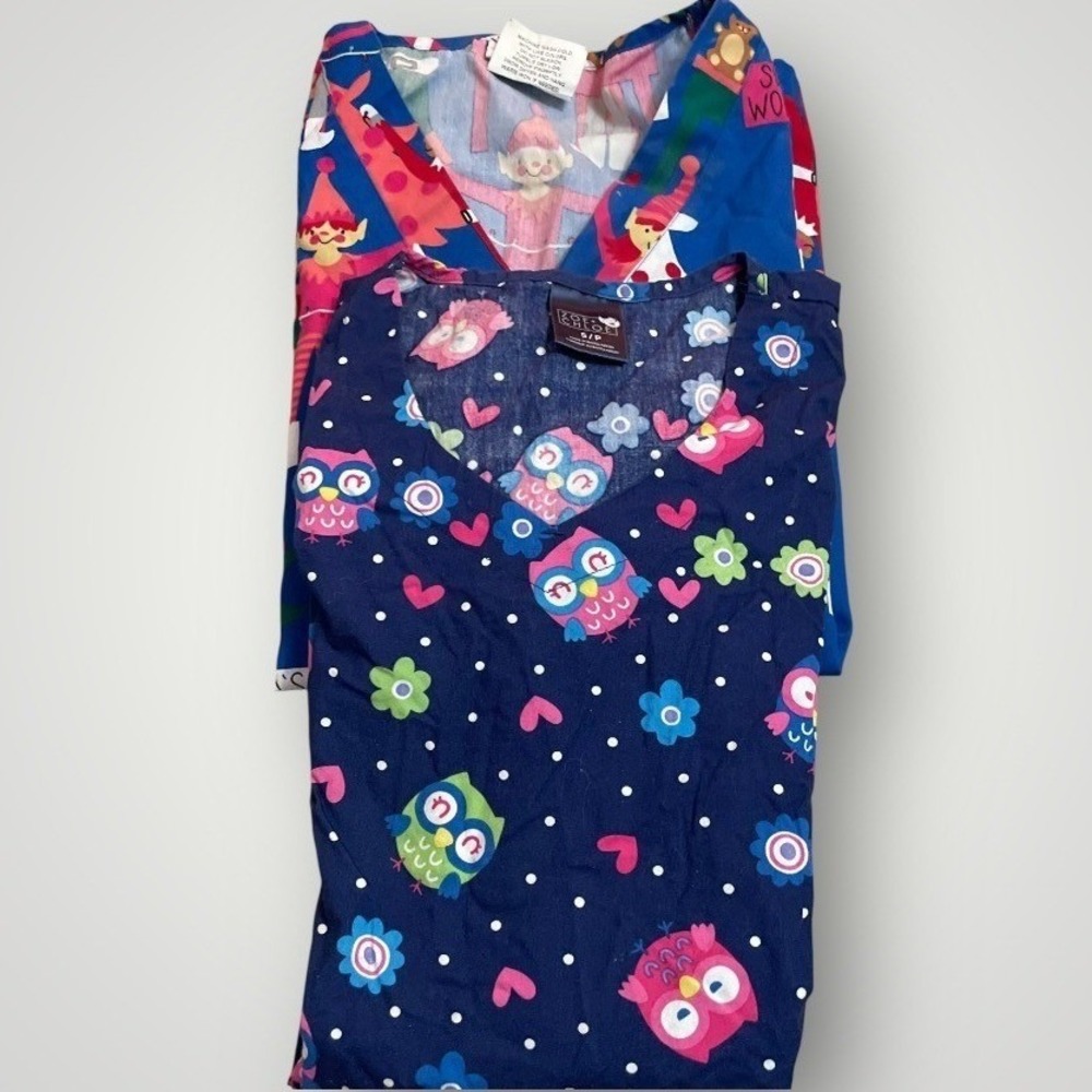 Zoe Chloe UA Uniforms Scrub Tops Women S/M‎ Blue Owl Christmas Elf Bundle of 2